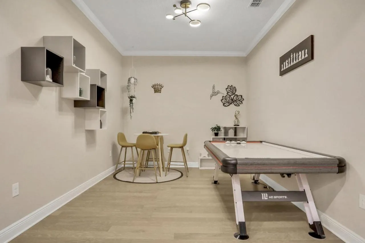 Newport Retreat Βίλα Τάμπα